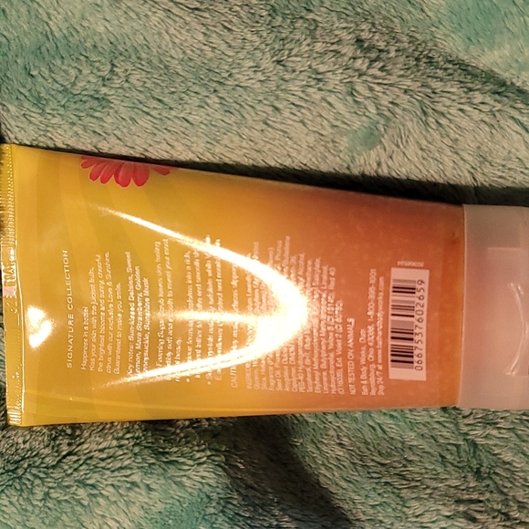 RARE Love & Sunshine foaming sugar scrub - Picture 2 of 3